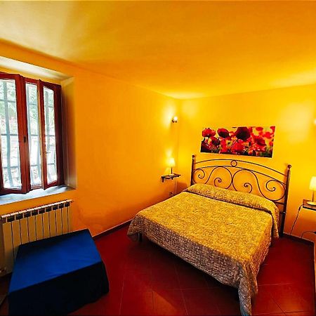 Casa Vacanze Il Gelsomino ลาสเปเซีย ภายนอก รูปภาพ